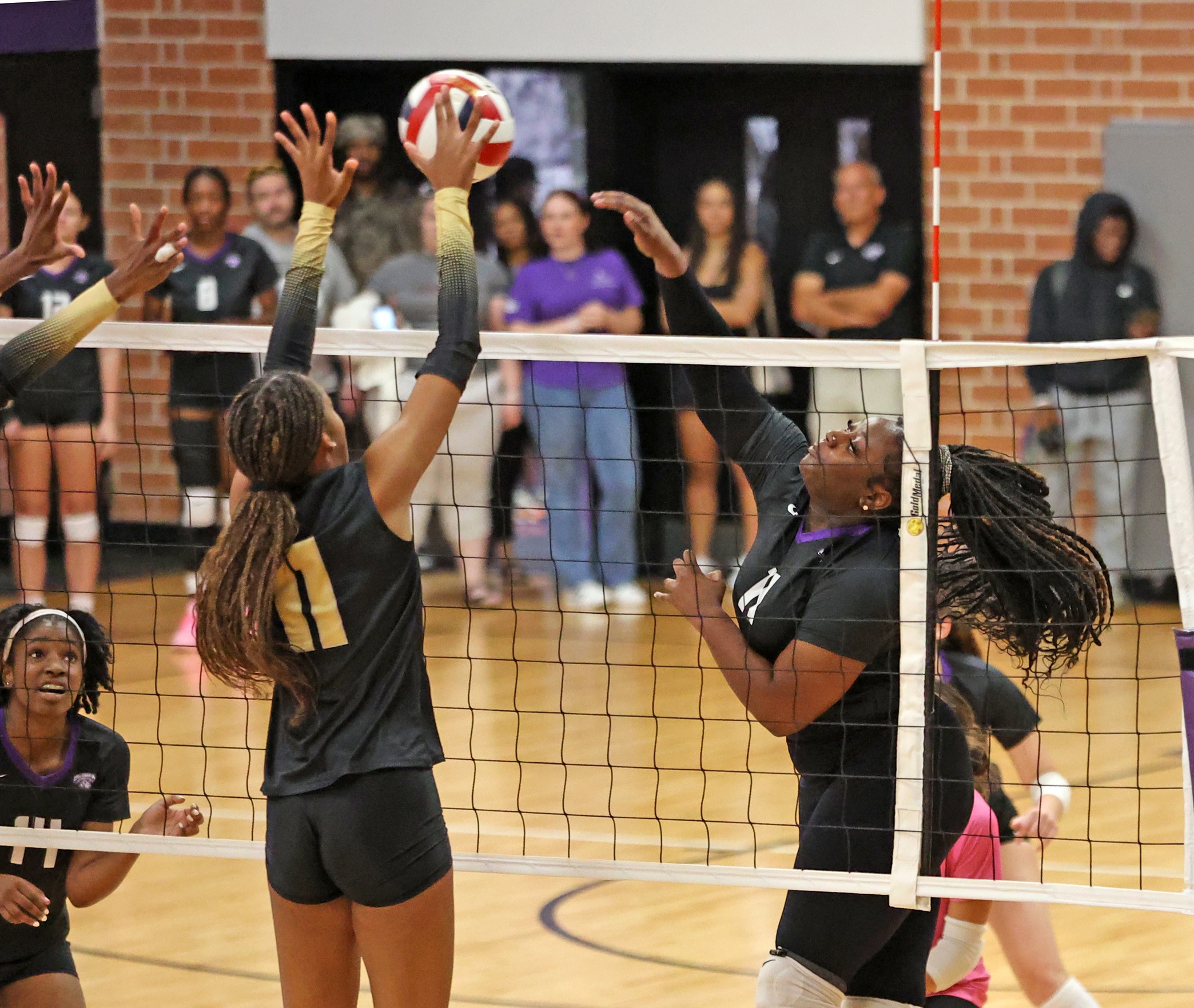 Faulkner's triple double Leads Clinton Volleyball to 3-2 win over Albany State